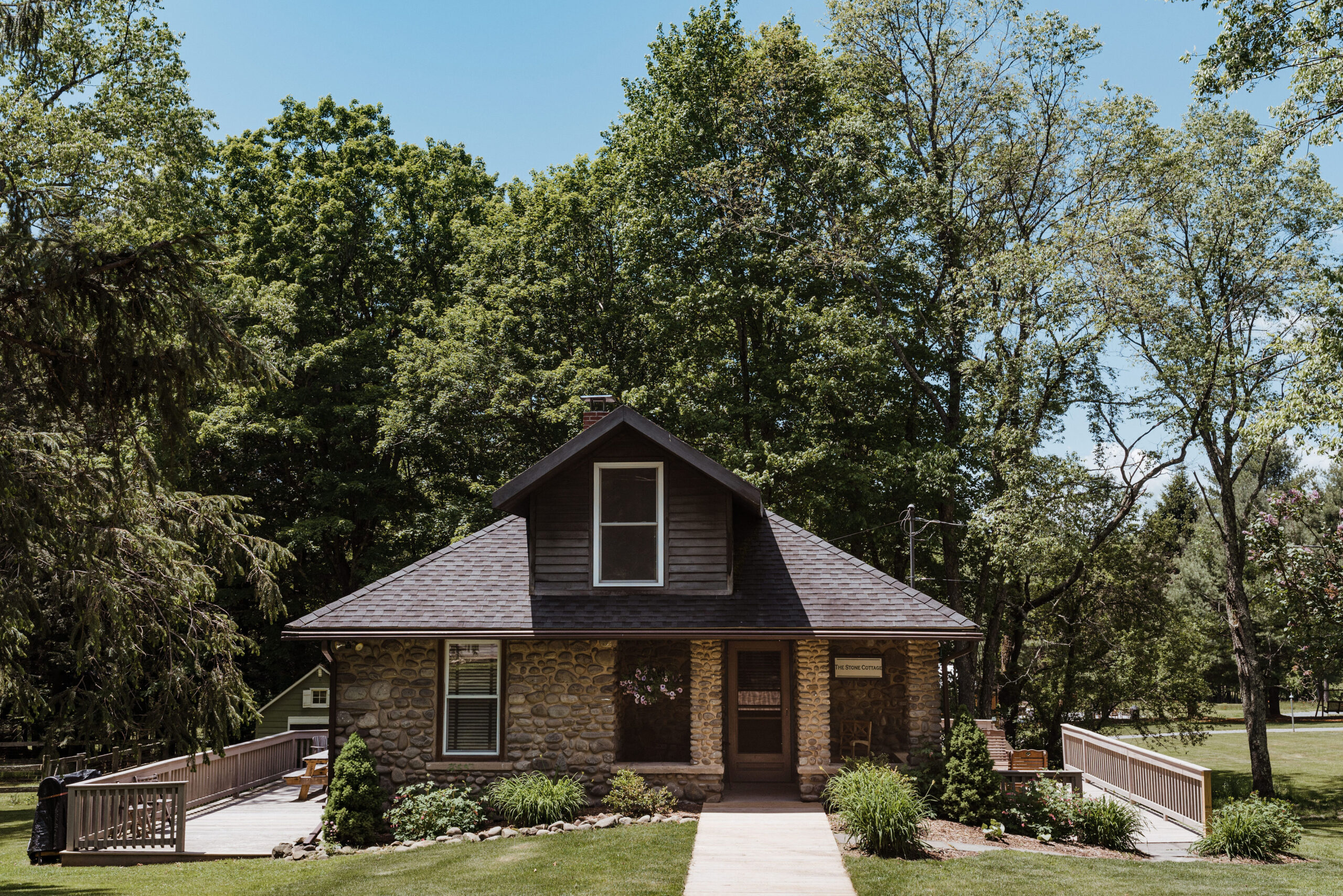 Historic Stone Cottage Accommodation